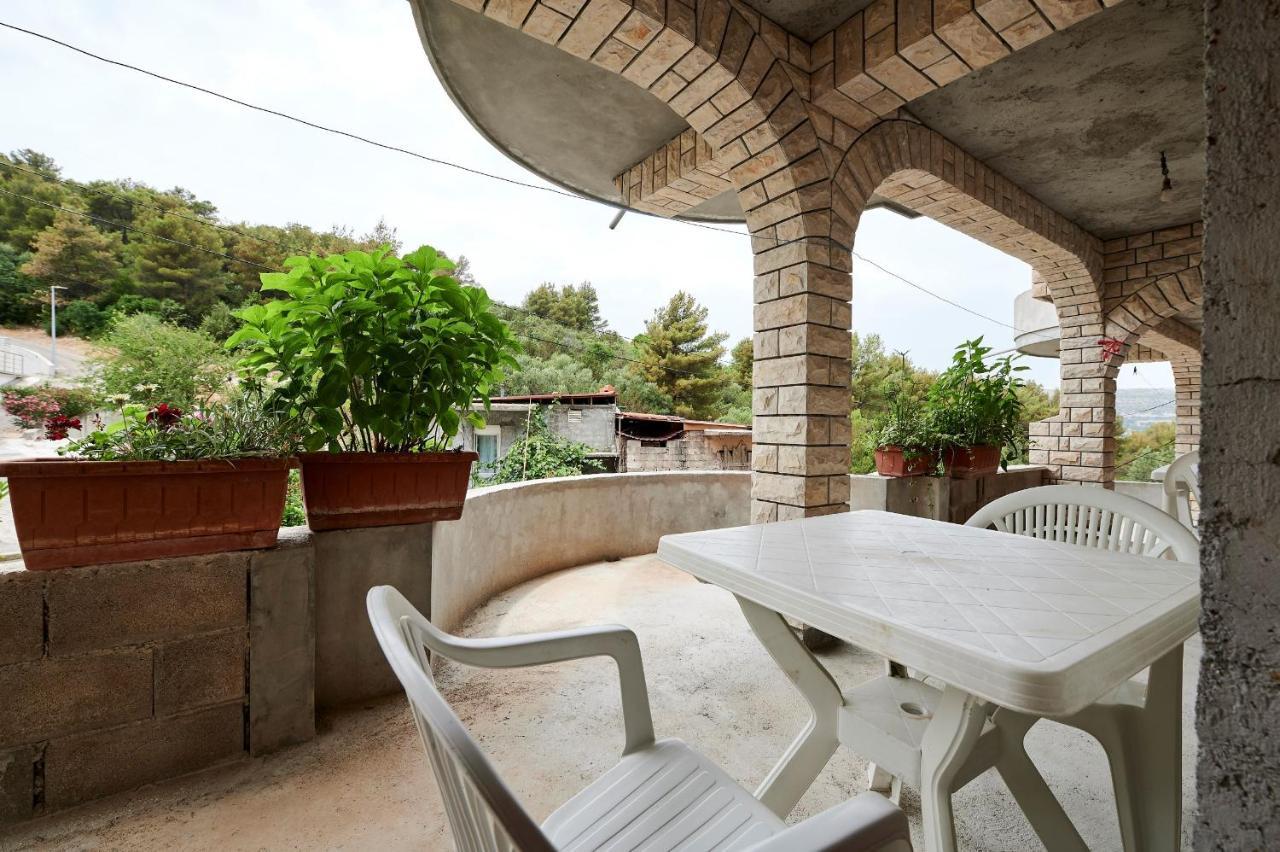 Ferienwohnung Cutan Trogir Exterior foto