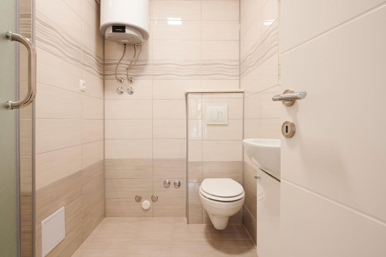 Ferienwohnung Cutan Trogir Exterior foto